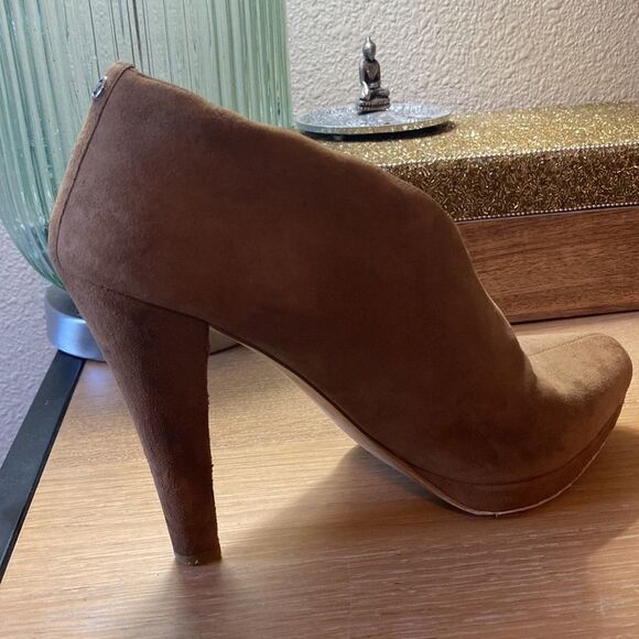 Michael Kors Tan Suede Heels Booties. Leather Size 9 Ankle Boot - Picture 13 of 16